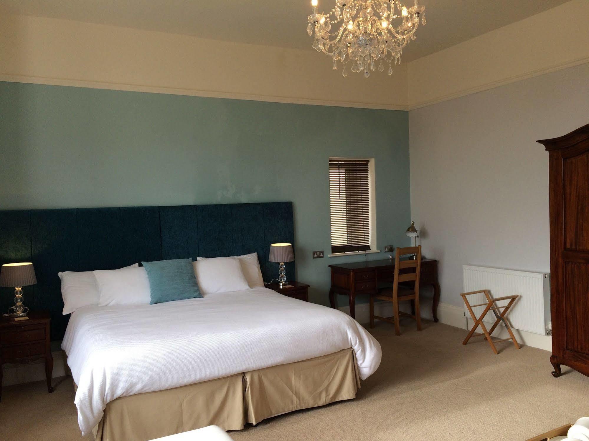 Crofton House Hotel Торки Экстерьер фото